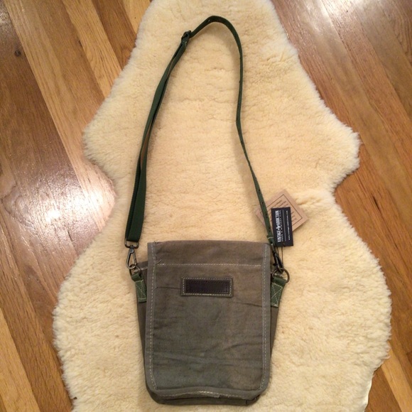 Vintage Addiction recycled military canvas crossbody bag - Picture 2 of 14